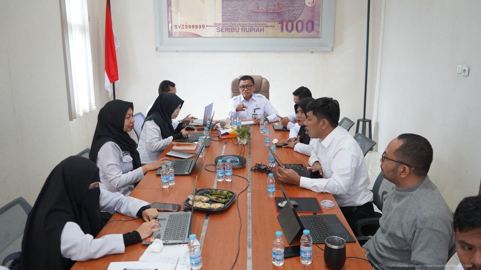 Kanwil Kemenkum Malut Gelar Rapat Harmonisasi Ranperbup SMPN Unggulan Saruma Halmahera Selatan Secara Virtual